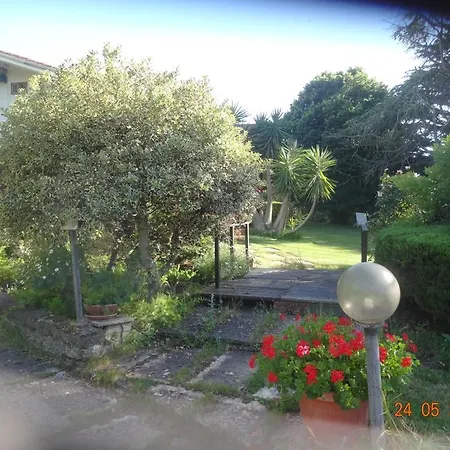 住宿加早餐酒店 圣苏西住宿加早餐别墅酒店 奇维塔韦基亚