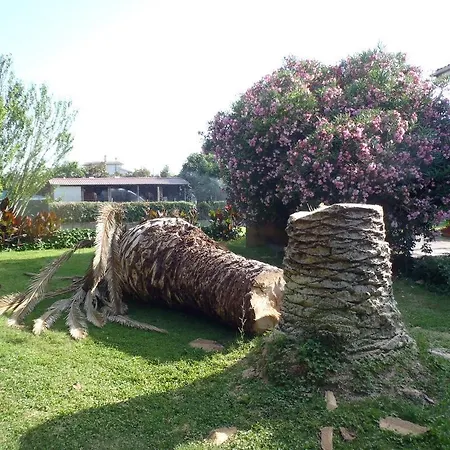 Sans Souci Bed & Breakfast 3*